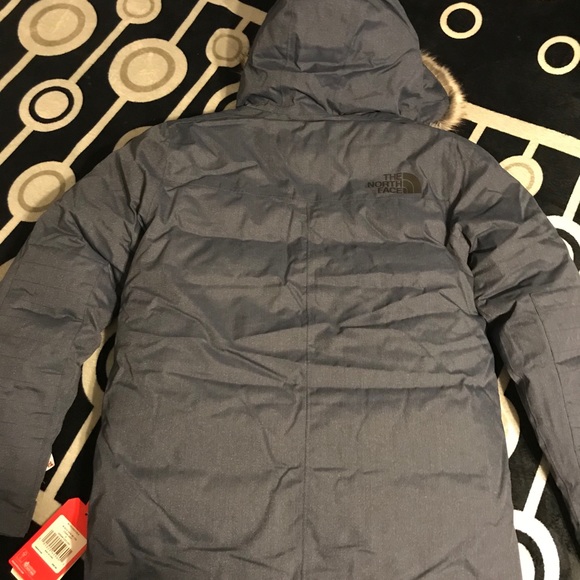 North face jacket - Picture 2 of 8